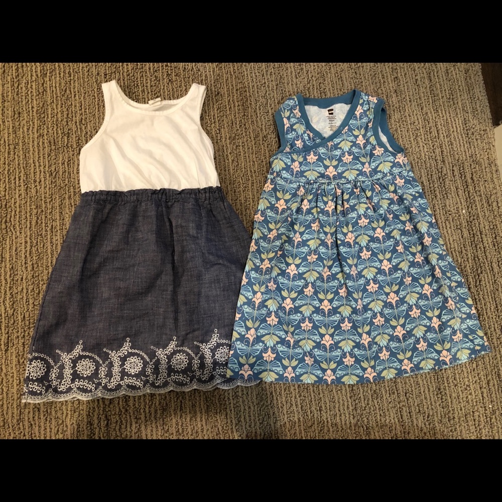 Lot of 4 size 4/5 dresses
